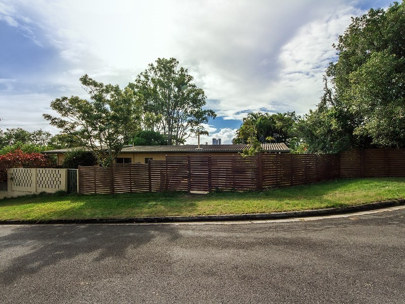 8-10 Lydia Grove, Southport QLD 4215