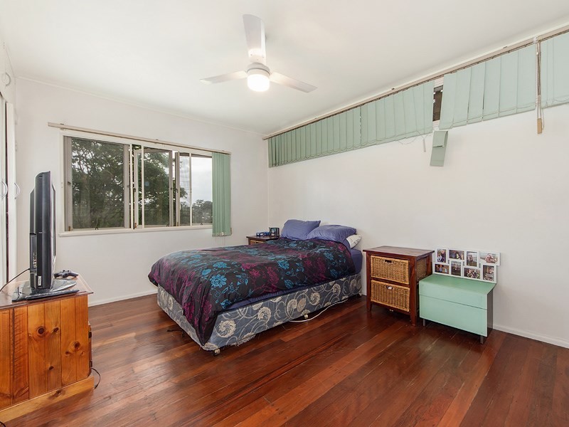 8-10 Lydia Grove, Southport QLD 4215