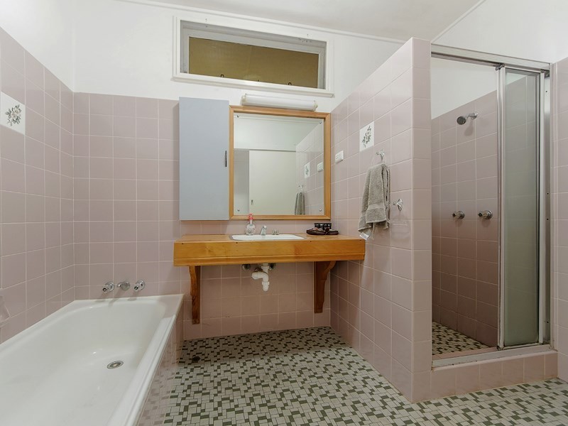 8-10 Lydia Grove, Southport QLD 4215