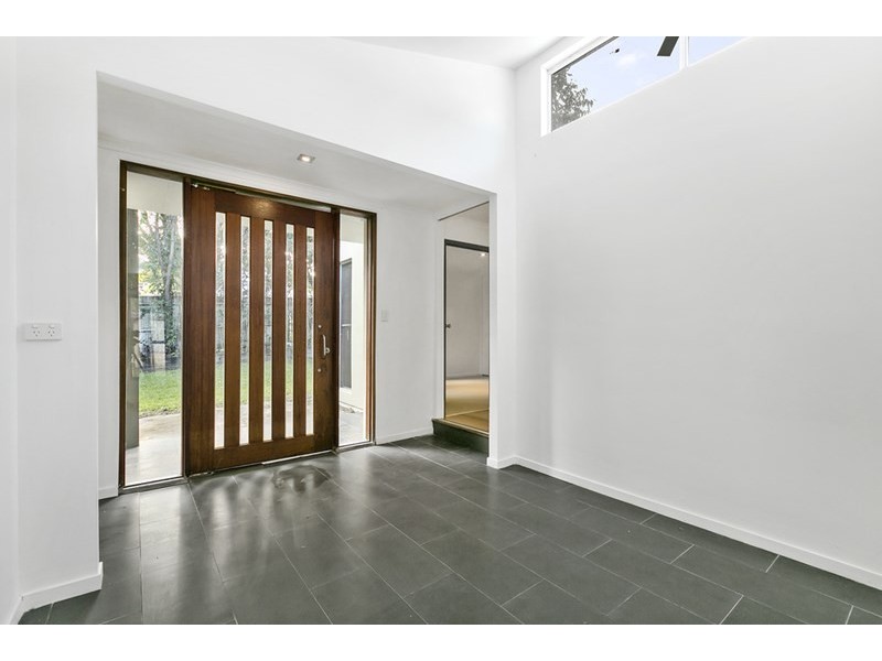 130 Falconer Street, Southport QLD 4215