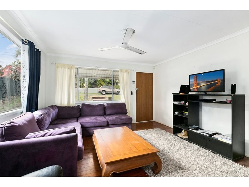 9 Kathleen Avenue, Southport QLD 4215