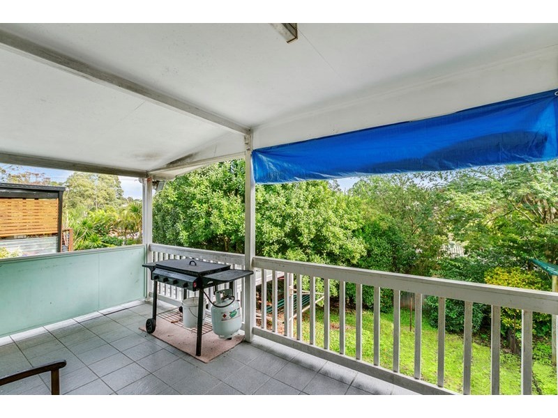 9 Kathleen Avenue, Southport QLD 4215