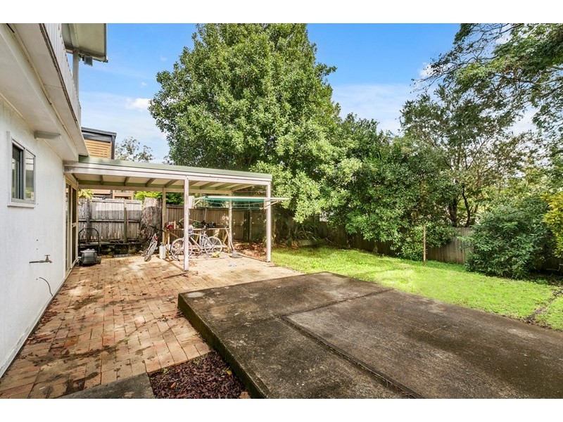 9 Kathleen Avenue, Southport QLD 4215