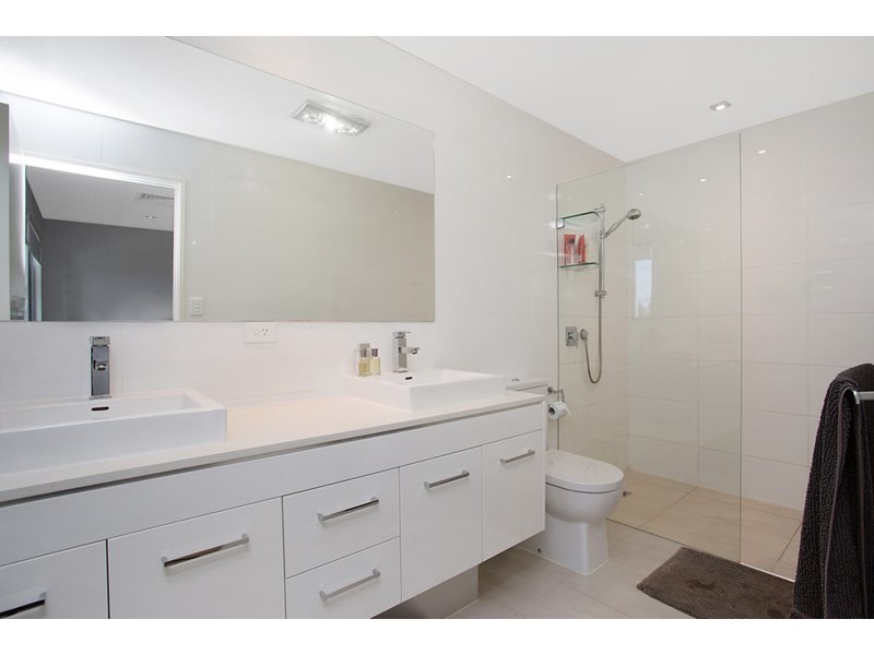 1 Mal Burke Street, Southport QLD 4215