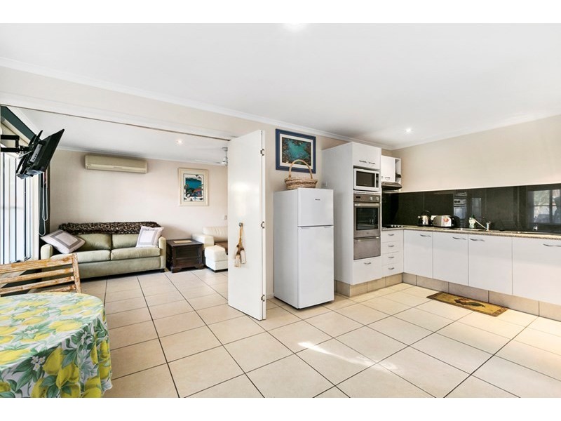 36 Ainsley Avenue, Ashmore QLD 4214