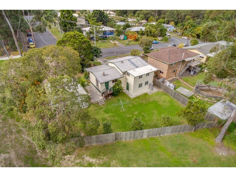 54 Woomera Crescent, Southport QLD 4215