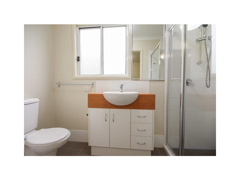 54 Woomera Crescent, Southport QLD 4215