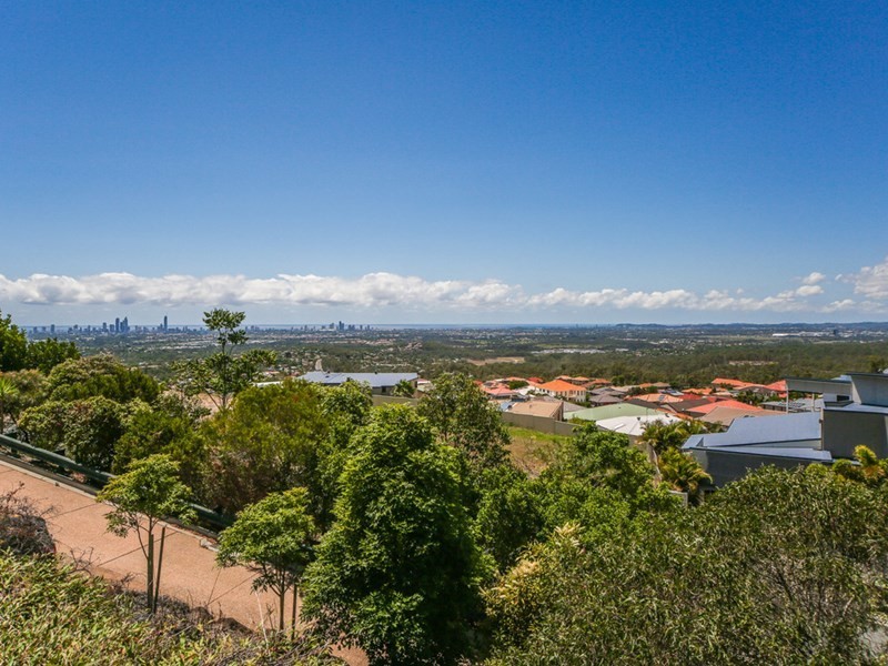 20 Chevron Rise, Highland Park QLD 4211