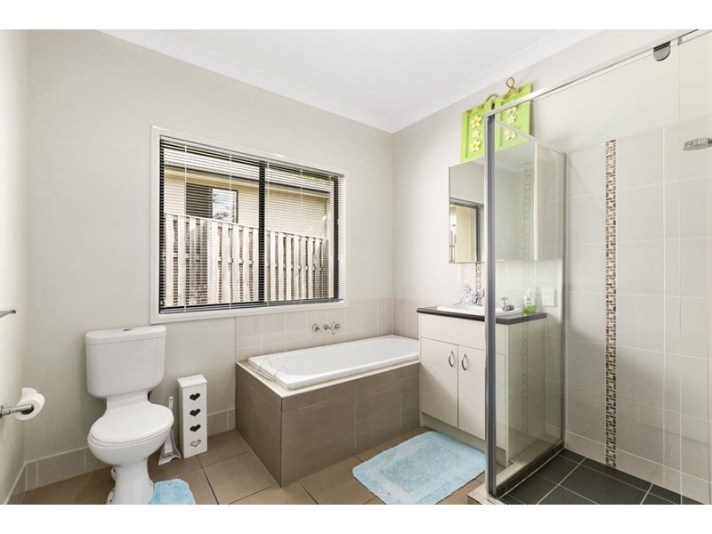 5 Treecreeper Crescent, Upper Coomera QLD 4209