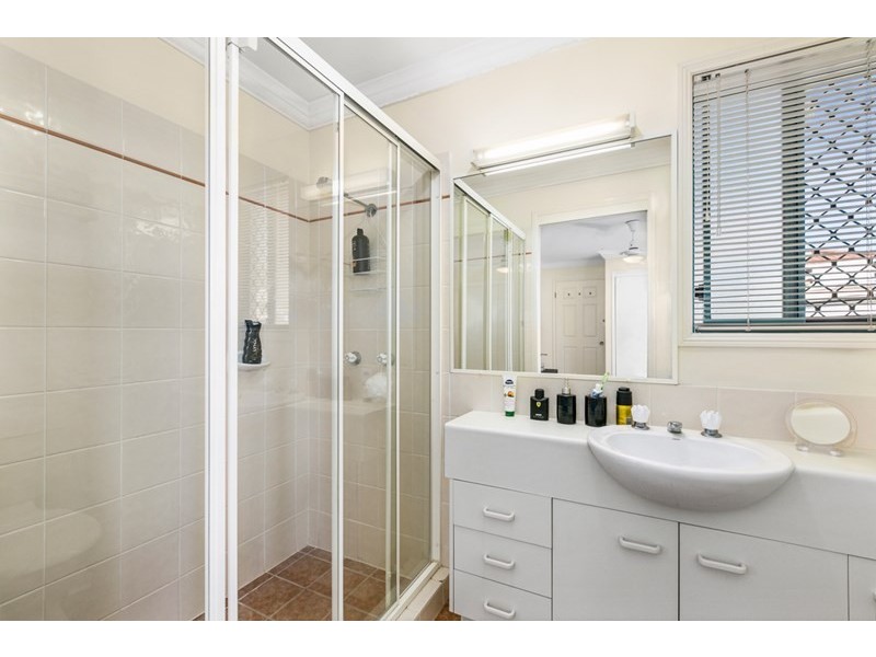 7/222 Central Street, Labrador QLD 4215