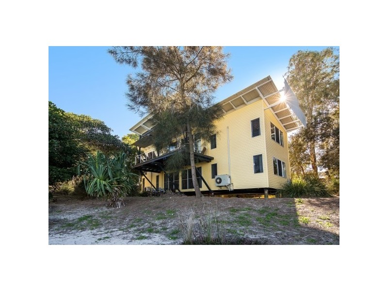 Villa 4504 ‘Couran Cove’ Brady Street, South Stradbroke QLD 4216