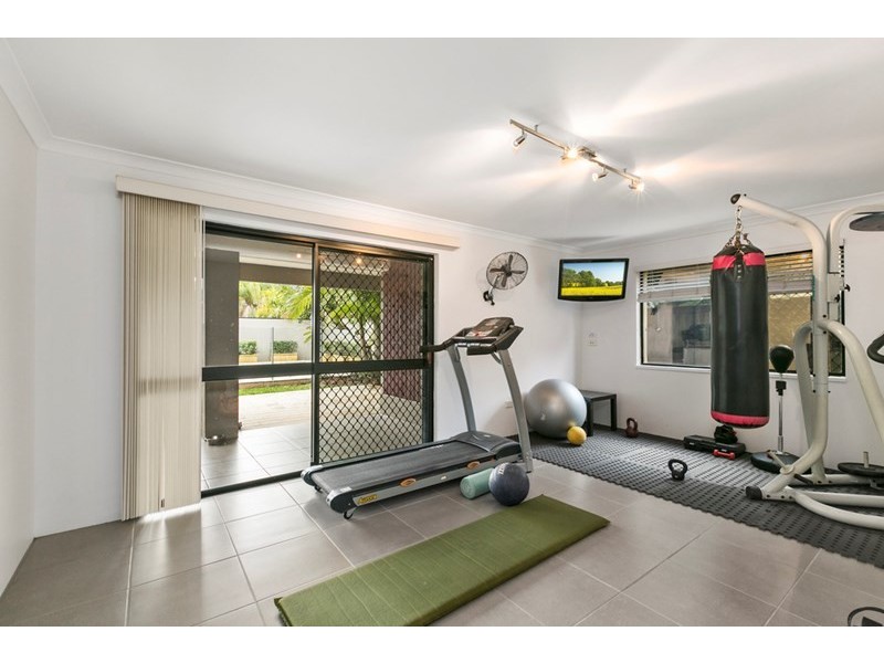 9 Nakina Street, Southport QLD 4215