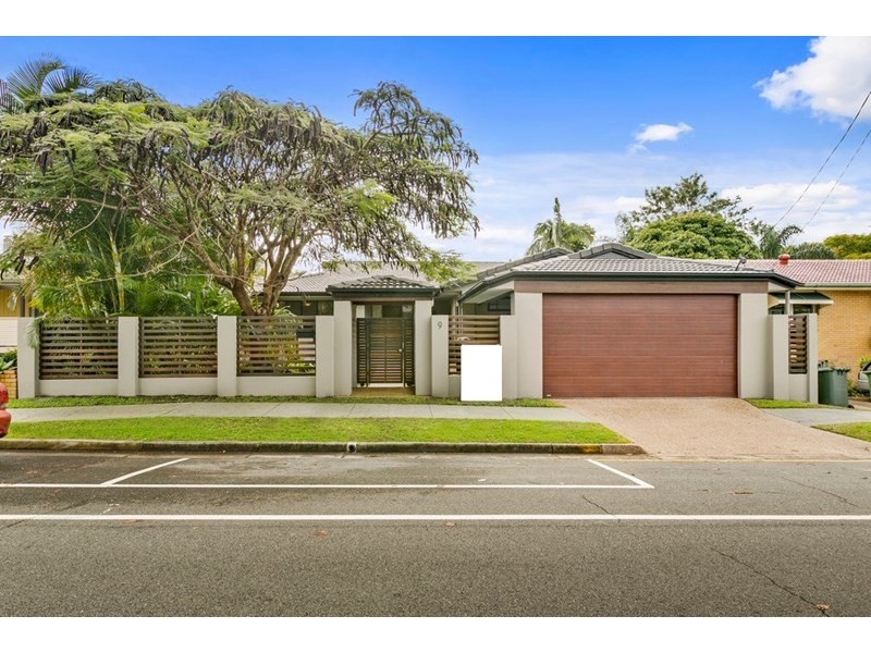 9 Nakina Street, Southport QLD 4215
