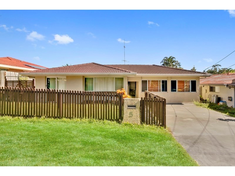 5 Wallace Street, Southport QLD 4215