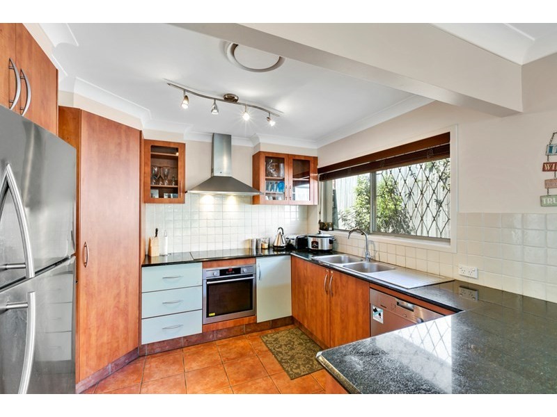 5 Wallace Street, Southport QLD 4215