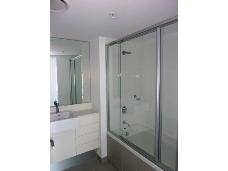 21901/5 Lawson Street, Southport QLD 4215