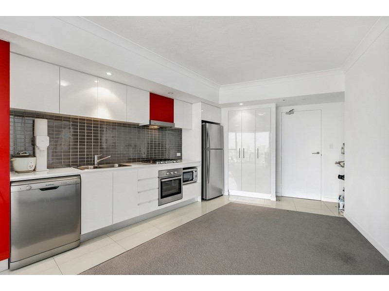 22004/5 Lawson Street, Southport QLD 4215