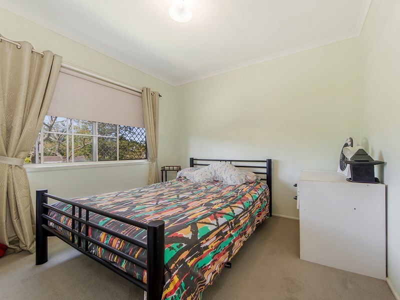 54 Alicia Street, Southport QLD 4215