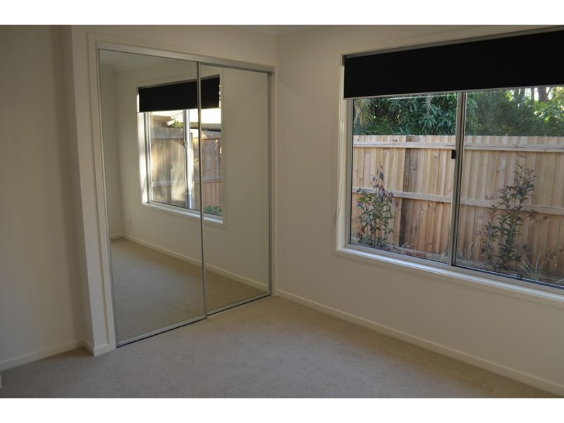 2/1 Jippi Avenue, Southport QLD 4215