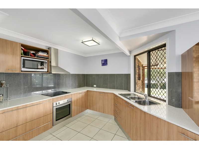 161 Castile Crescent, Edens Landing QLD 4207