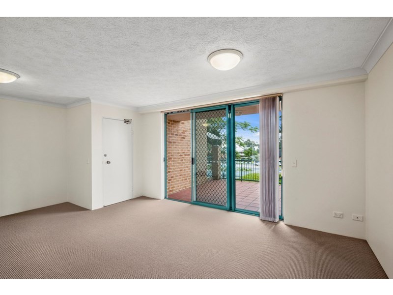 31/45 Pohlman Street, Southport QLD 4215