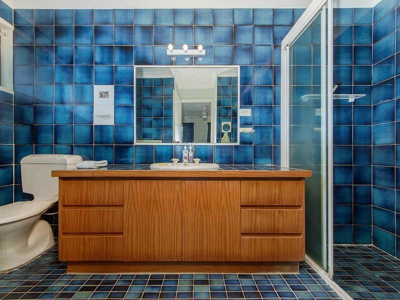 11 Dunbarton Avenue, Sorrento QLD 4217