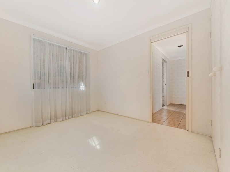 11 Dunbarton Avenue, Sorrento QLD 4217