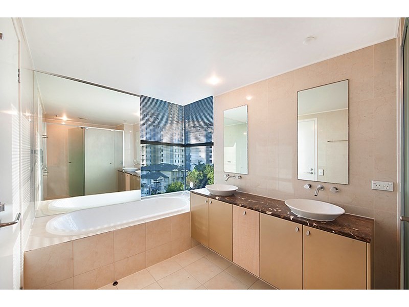 14/40 Riverview Parade, Surfers Paradise QLD 4217