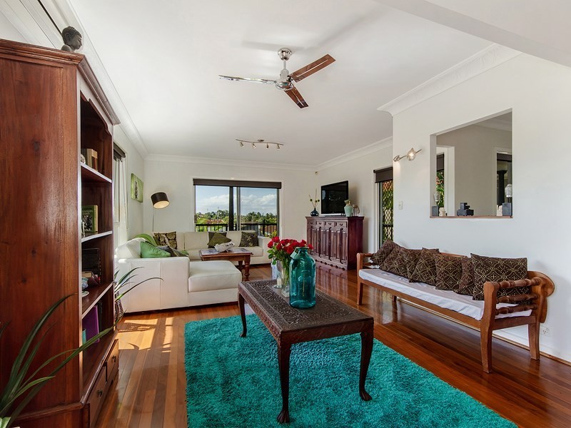 51 Lambros Drive, Benowa QLD 4217