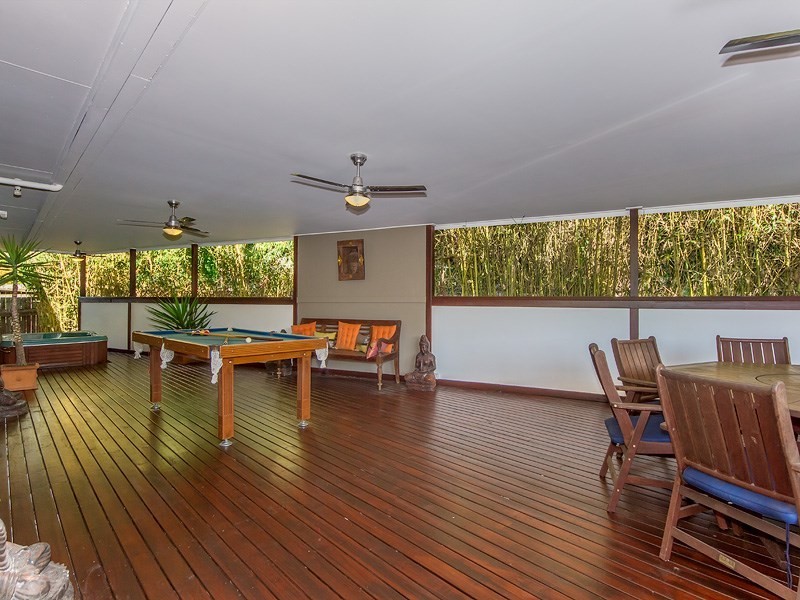 51 Lambros Drive, Benowa QLD 4217