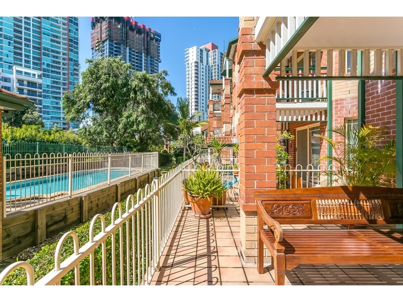 14/53 Bauer Street, Southport QLD 4215