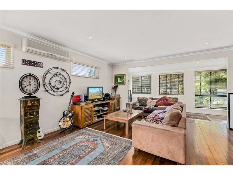 12 Nesbit Street, Southport QLD 4215