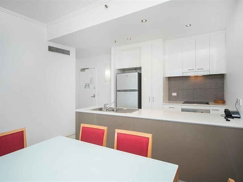 2605/33 T E Peters Drive, Broadbeach Waters QLD 4218