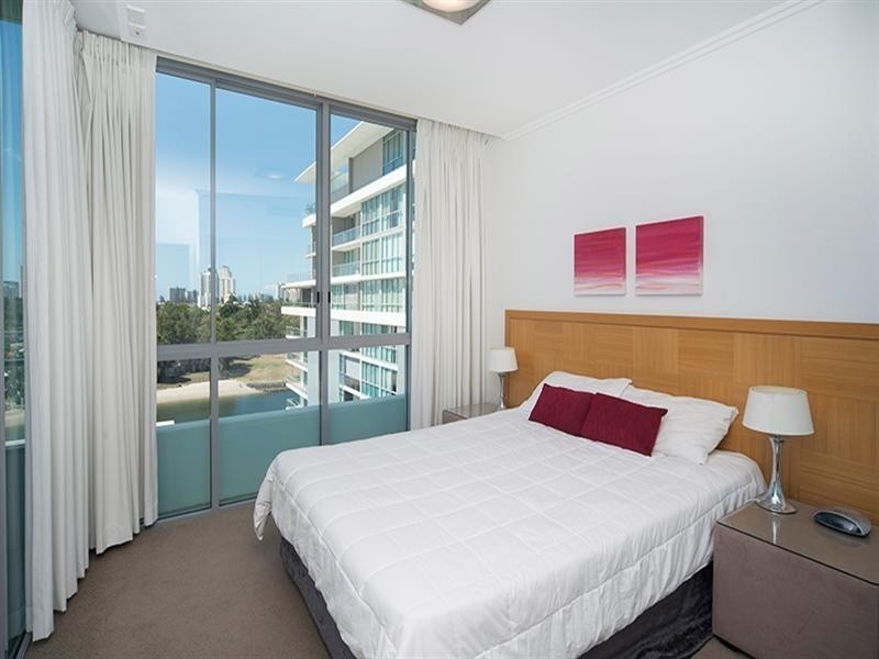 2605/33 T E Peters Drive, Broadbeach Waters QLD 4218
