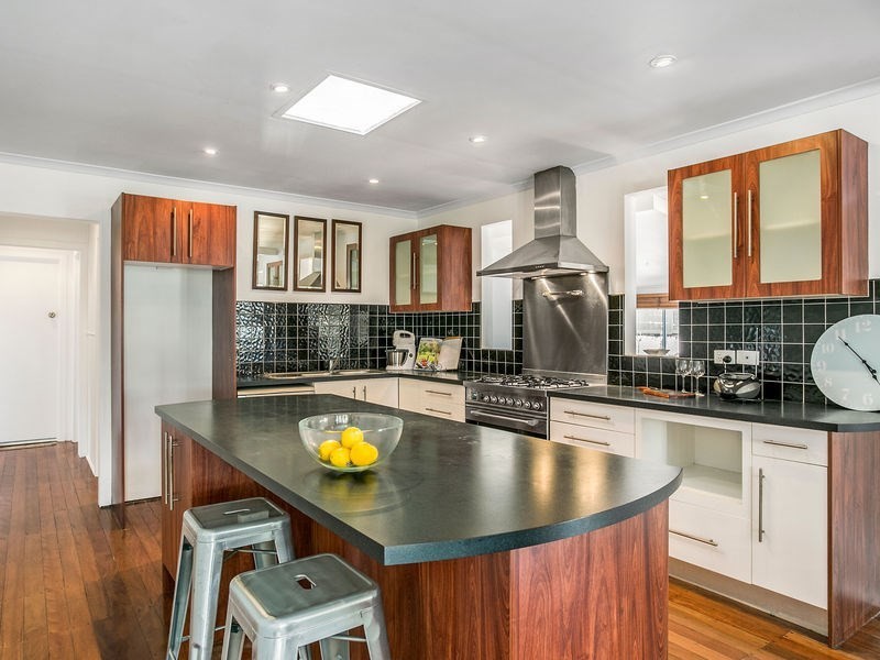 58 Whiting Street, Labrador QLD 4215