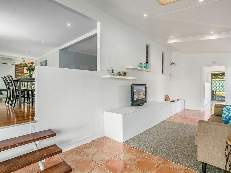 58 Whiting Street, Labrador QLD 4215