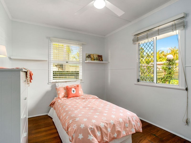 58 Whiting Street, Labrador QLD 4215