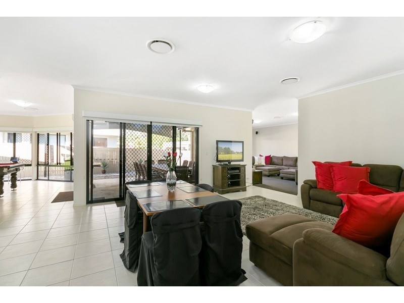 15 Melinda Street, Southport QLD 4215