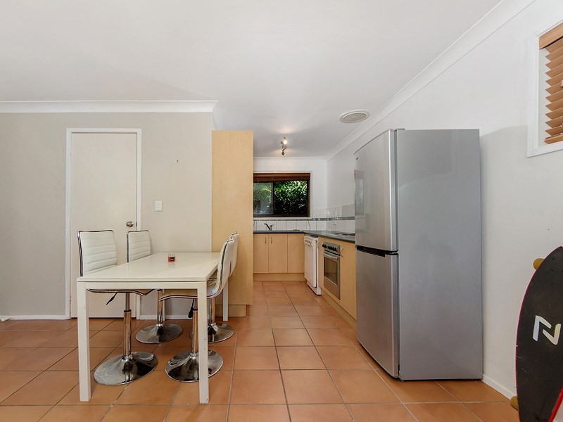 2/19 Caroline Avenue, Southport QLD 4215