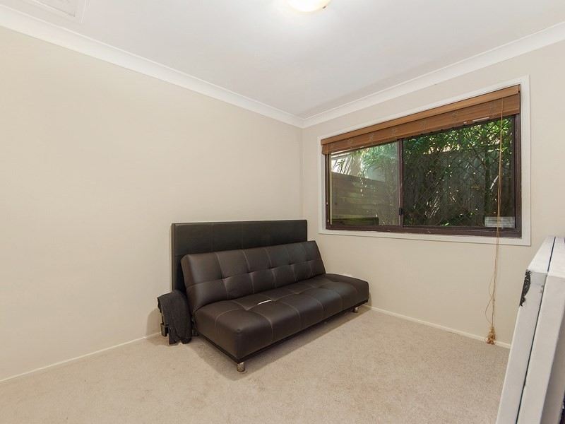 2/19 Caroline Avenue, Southport QLD 4215