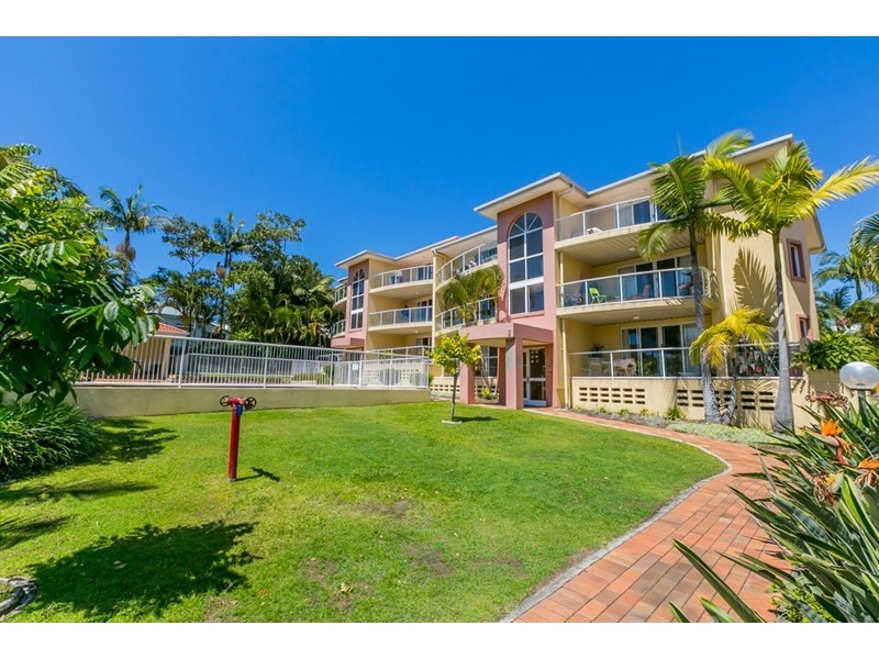 27/16 Sykes Court, Southport QLD 4215