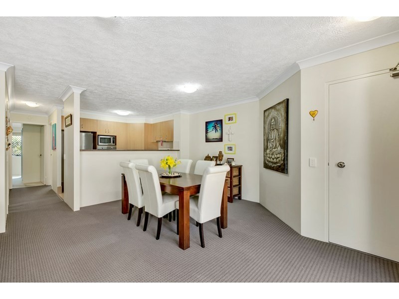 27/16 Sykes Court, Southport QLD 4215