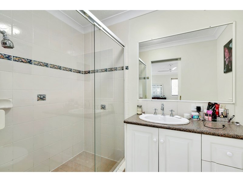 27/16 Sykes Court, Southport QLD 4215