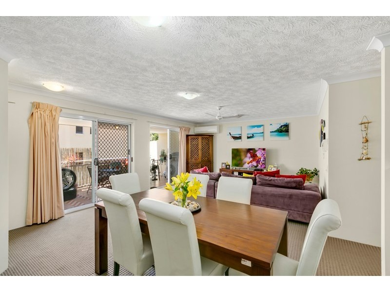 27/16 Sykes Court, Southport QLD 4215