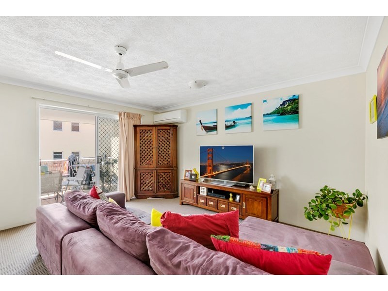 27/16 Sykes Court, Southport QLD 4215