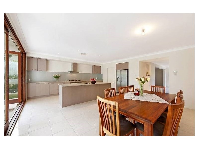 29 Canada Place, Arundel QLD 4214