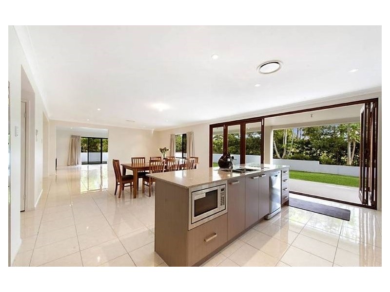 29 Canada Place, Arundel QLD 4214