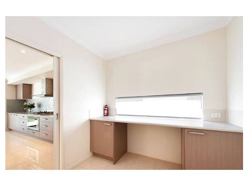 29 Canada Place, Arundel QLD 4214