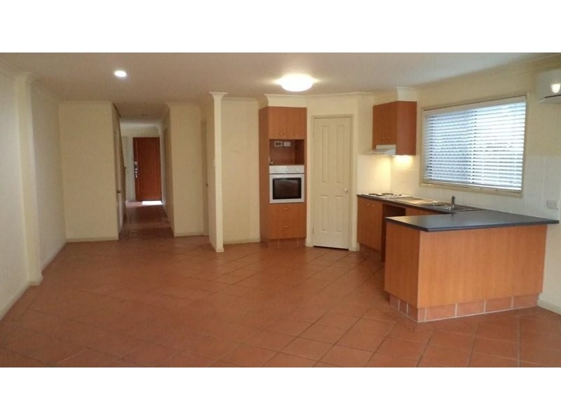 1A/69 Stevens Street, Labrador QLD 4215