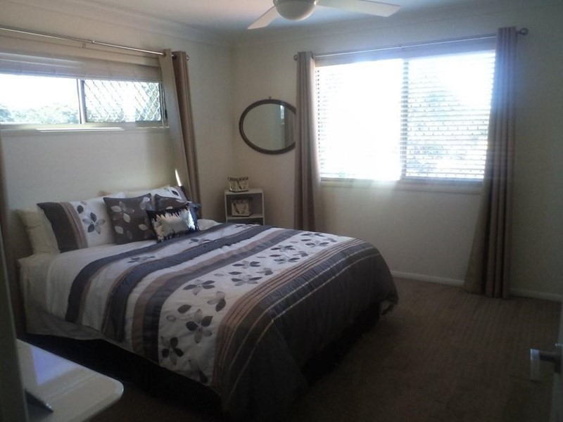 1A/69 Stevens Street, Labrador QLD 4215